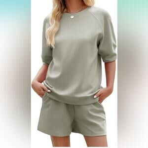 Women's 2 Piece Lounge Sets Summer Matching Outfits Short Sleeve Top Shorts M